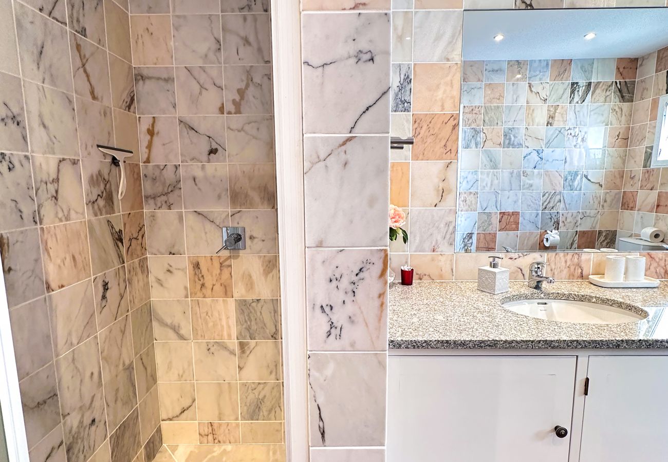 Apartamento em Albufeira - Stunning Sunrise&Sunset Rooftop Condo by BeCherish