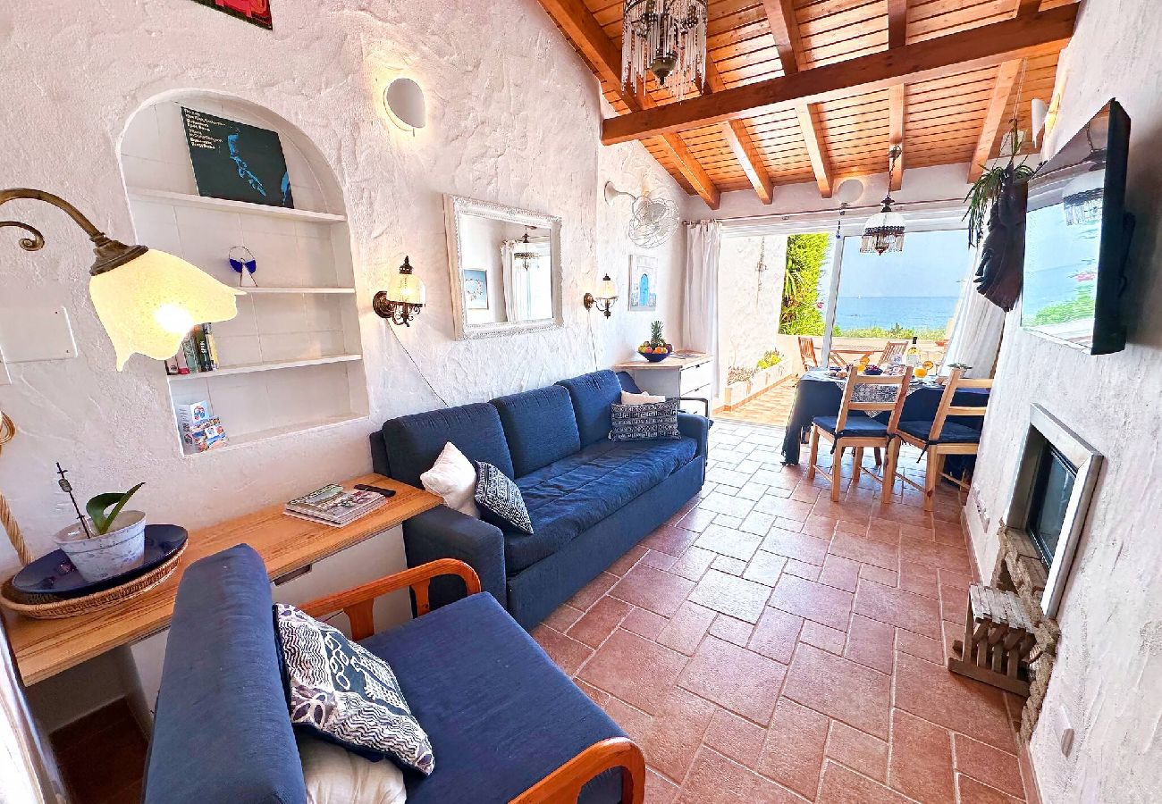 Casa em Albufeira - Charming AlgarvianOceanfront Townhouse by BeCherish