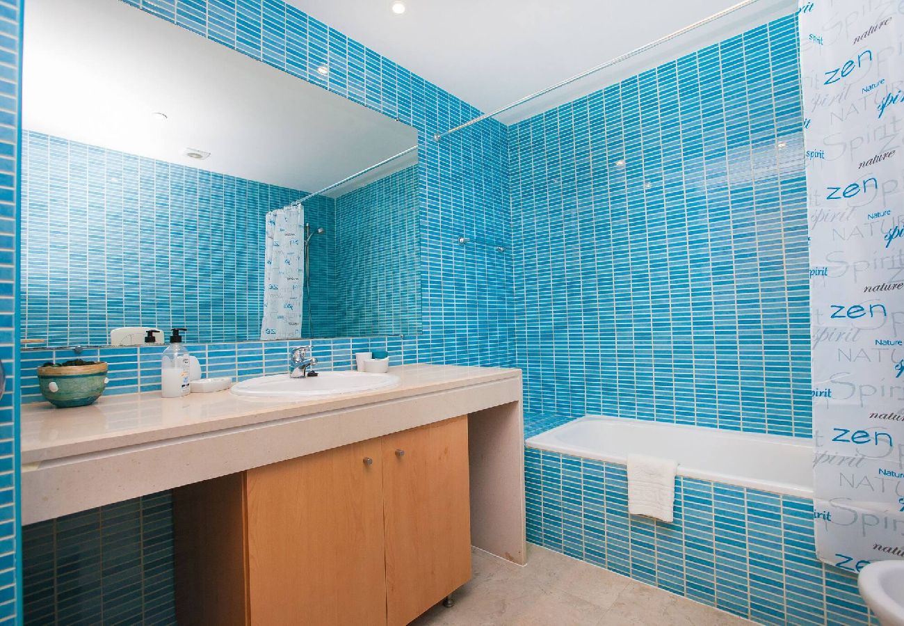 Apartamento em Albufeira - Fabulous Sunny Pool&Garden Condo by BeCherish