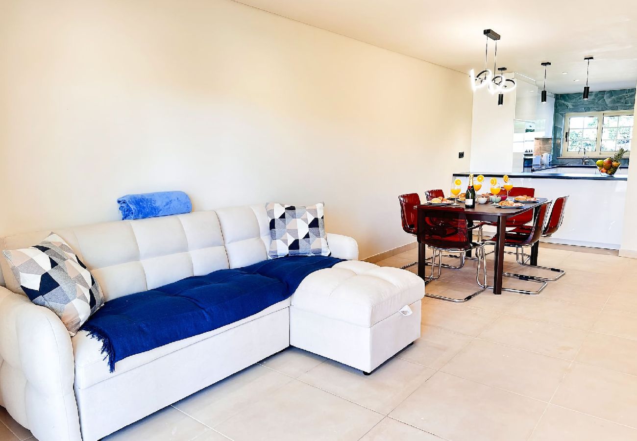 Apartamento em Albufeira - Oura Modern Poolside Condo by BeCherish