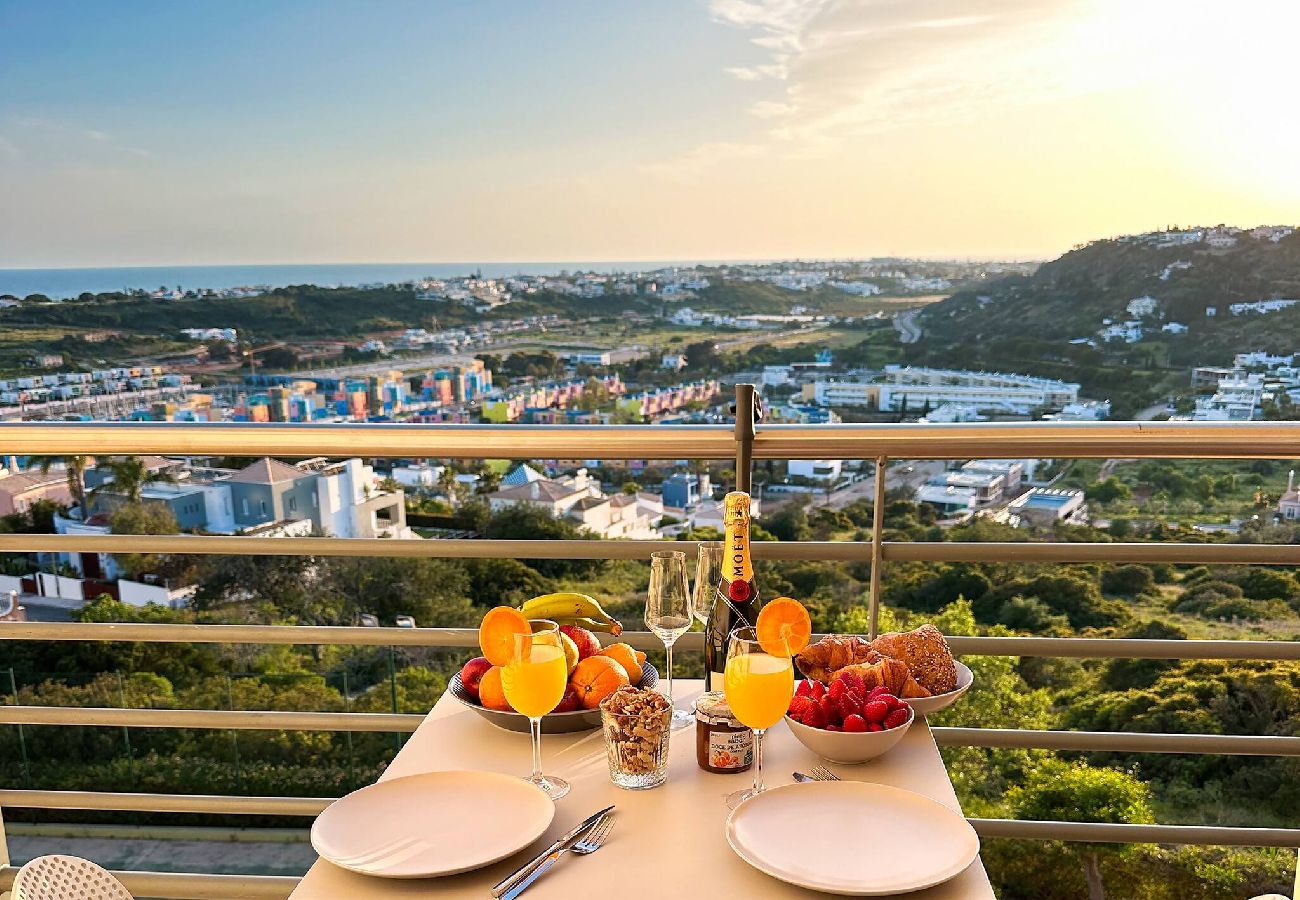 Apartamento em Albufeira - Splendor Condo with Ocean&Pool View by Be Cherish