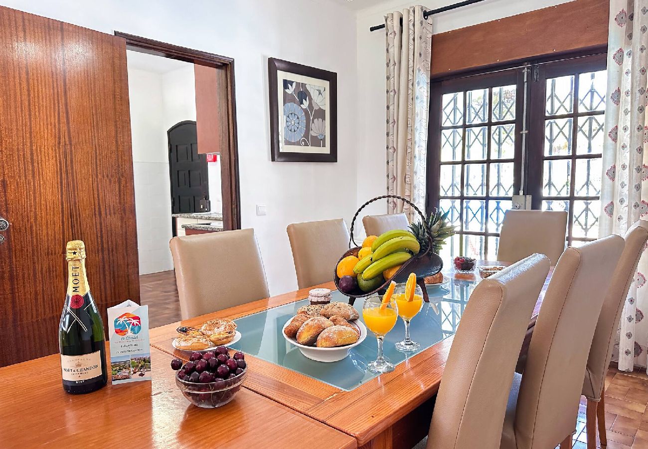 Villa em Quarteira - Villa Vista Golf - DistinctMoments powered by BeCherish 