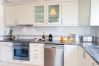 Casa geminada em Albufeira - House w/ Pool - 5min Walk to Alemães Beach by BeCherish