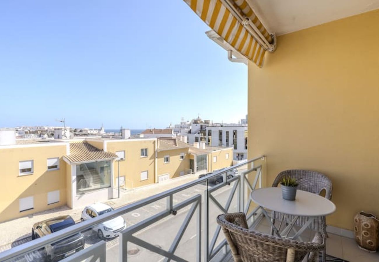 Apartamento em Albufeira - Garden Hill Haven Old Town & Sea View by BeCherish 