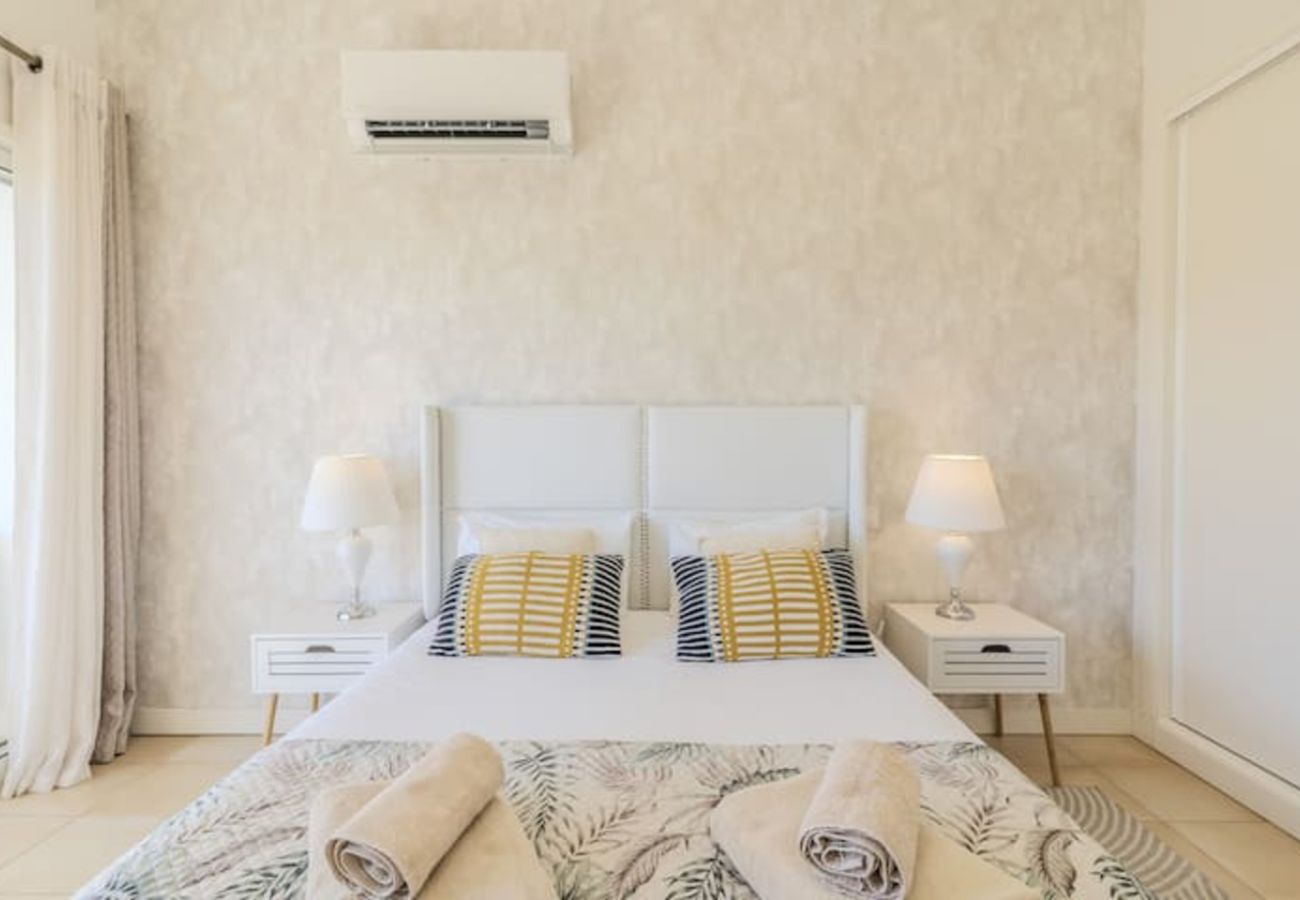 Casa geminada em Albufeira - Terras Novas Village Paradise By BeCherish