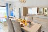 Apartamento em Porches - Palmtree Ocean View Condo By BeCherish