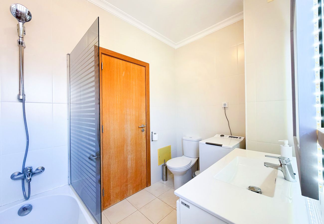 Apartamento em Armação de Pêra - Modern Charming Nautic Condo by BeCherish