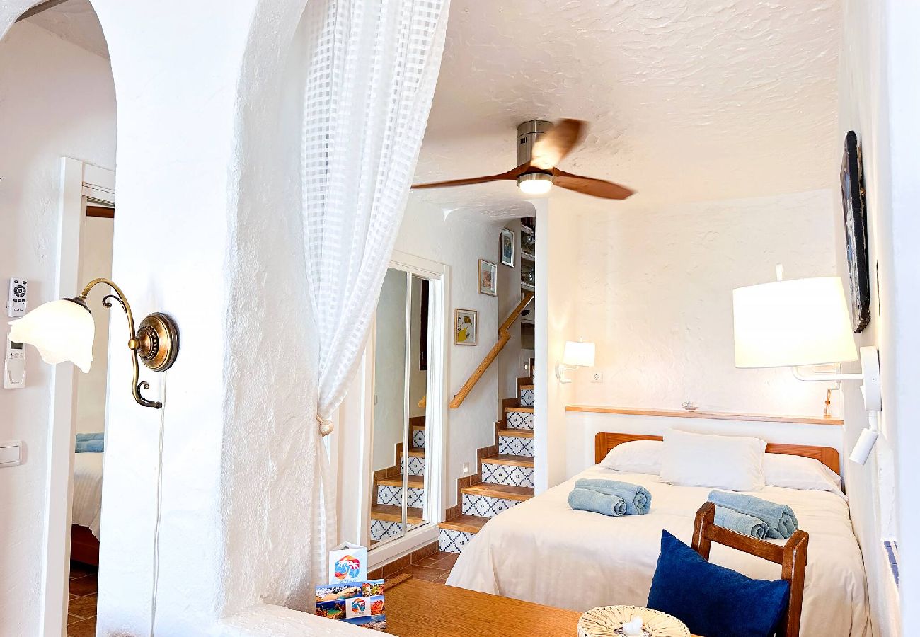 House in Albufeira - Charming AlgarvianOceanfront Townhouse by BeCherish 