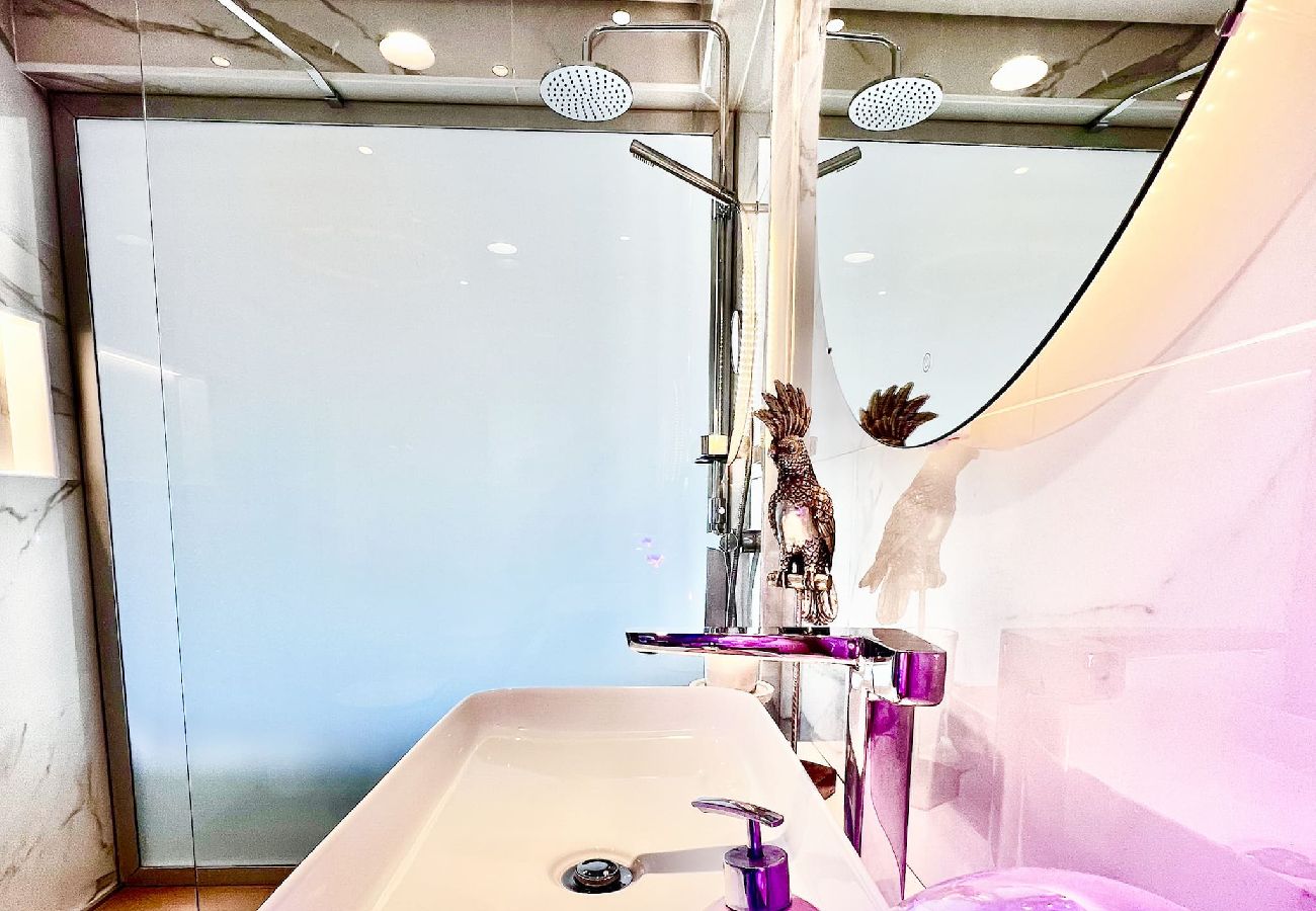 Apartment in Lisbon - Lisbon Prestige River View Condo by BeCherish 