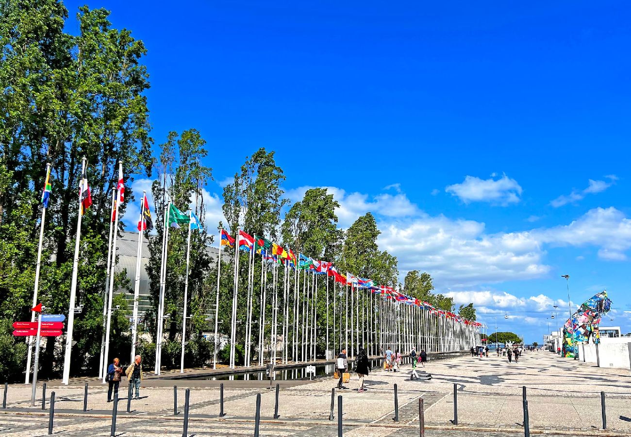 Apartment in Lisbon - Lisbon Prestige River View Condo by BeCherish 