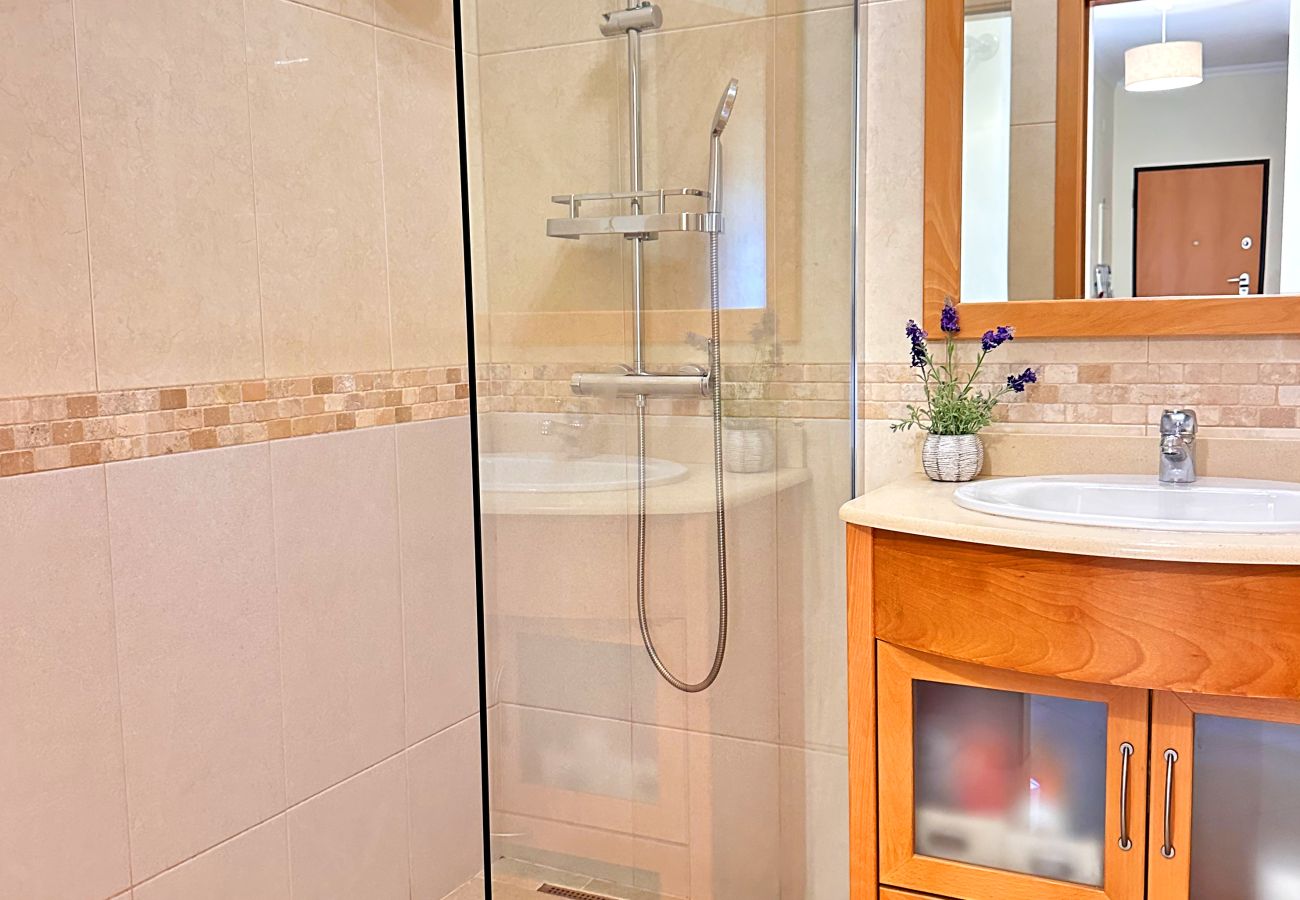 Apartment in Albufeira - Luxury 2-Bedroom Apartment with Pool & Sea View by BeCherish