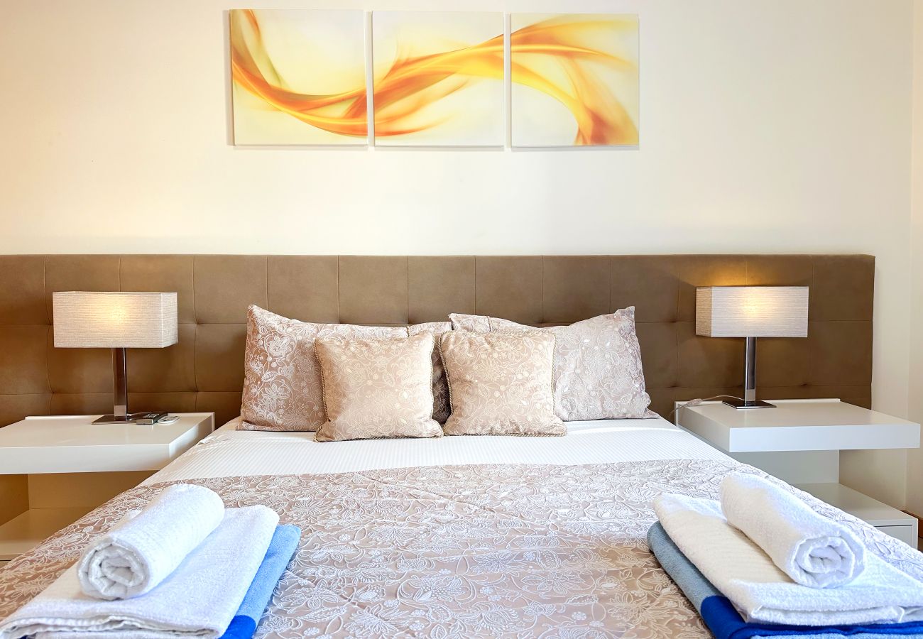 Apartment in Albufeira - Luxury 2-Bedroom Apartment with Pool & Sea View by BeCherish