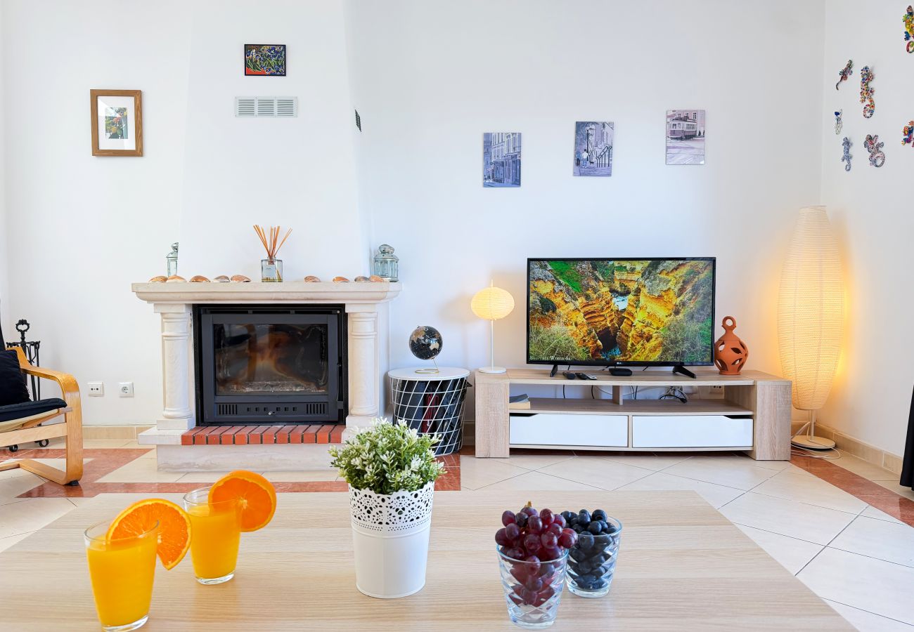 Terraced House in Albufeira - House w/ Pool - 5min Walk to Alemães Beach by BeCherish