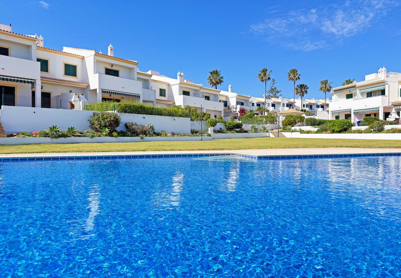 Terraced House in Albufeira - House w/ Pool - 5min Walk to Alemães Beach by BeCherish