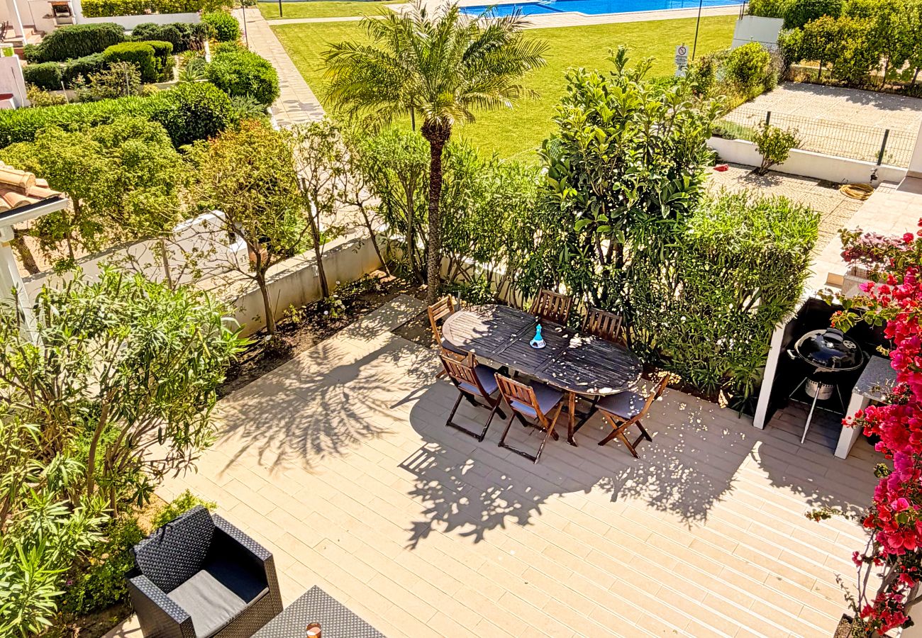 Terraced House in Albufeira - House w/ Pool - 5min Walk to Alemães Beach by BeCherish