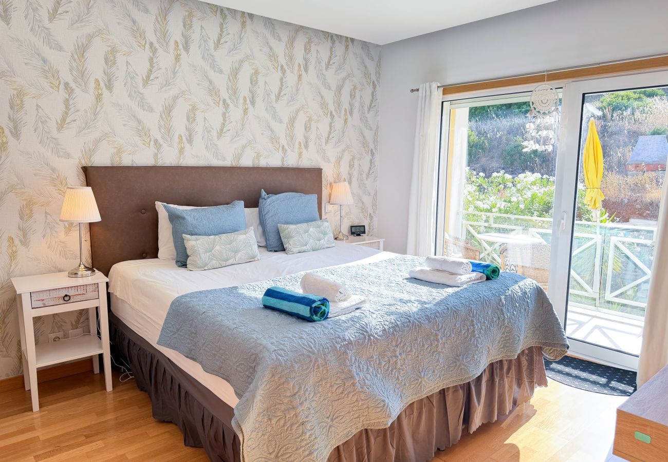 Apartment in Albufeira - Garden Hill Haven – Old Town Albufeira Retreat with Sea Views & Free Parking