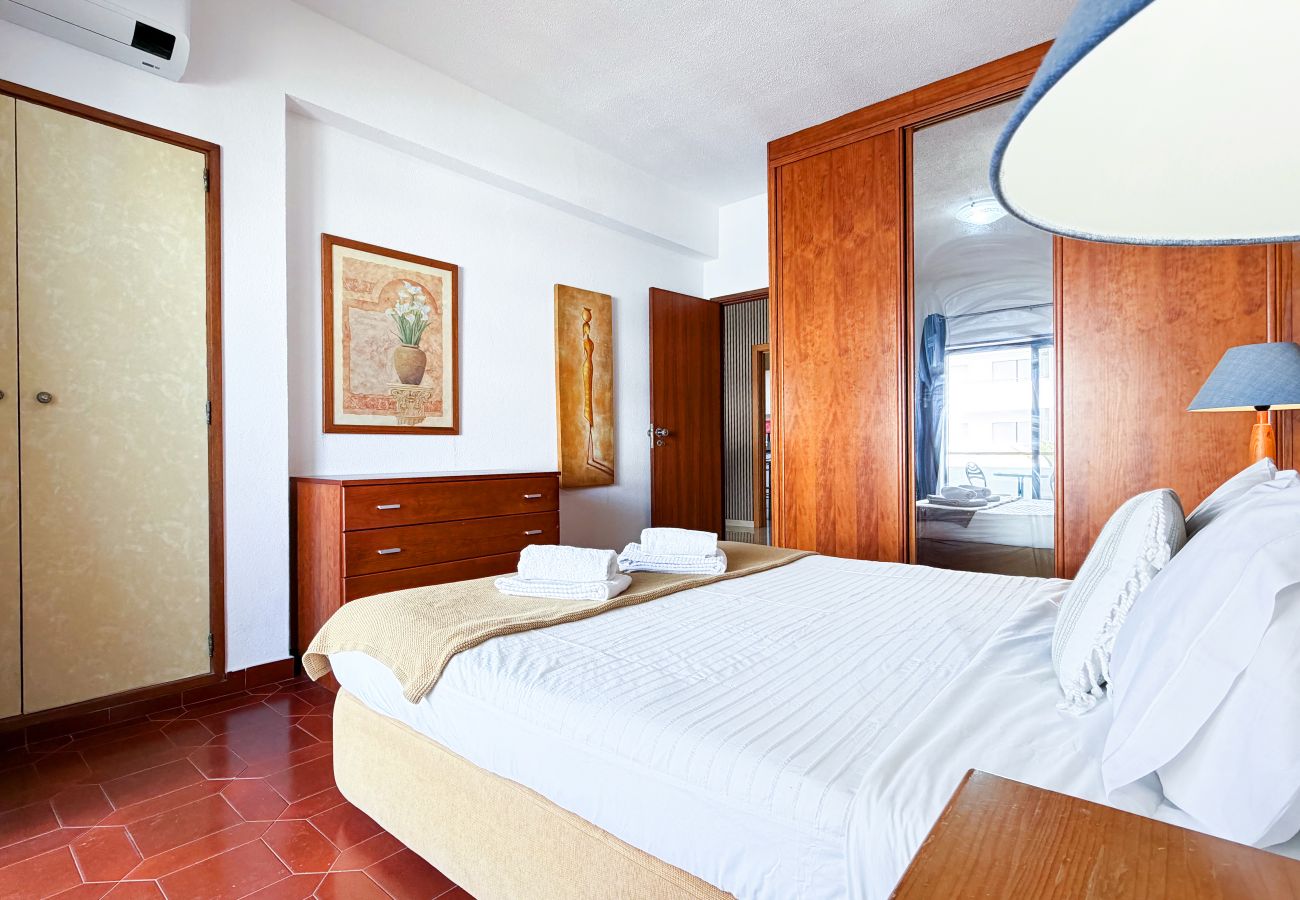 Apartment in Porches - Palmtree Ocean View Condo By BeCherish