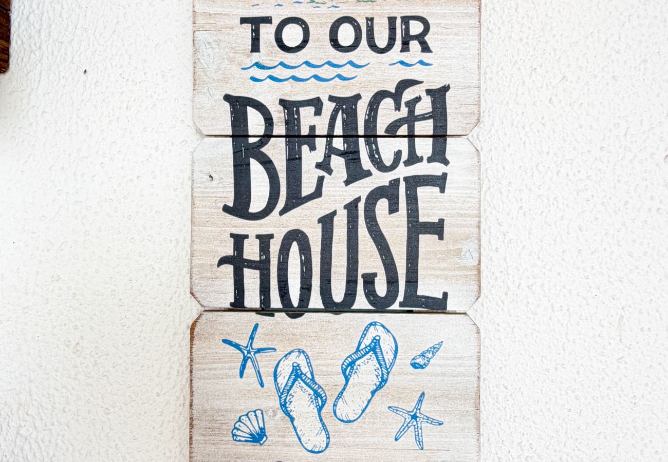 Apartment in Porches - Palmtree Ocean View Condo By BeCherish