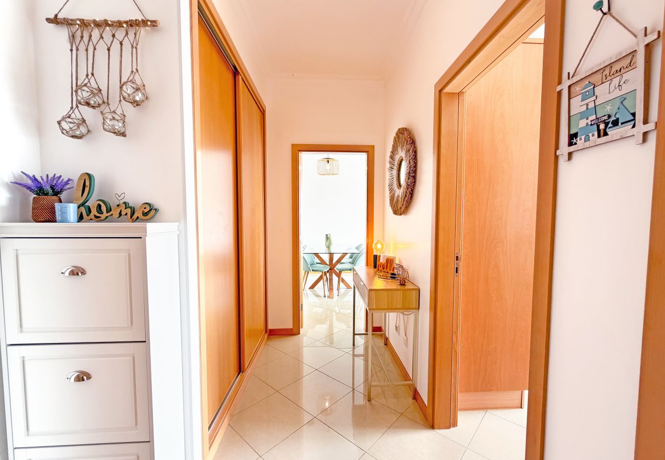 Apartment in Albufeira - OceanView Paradise with Pool and Tennis Court