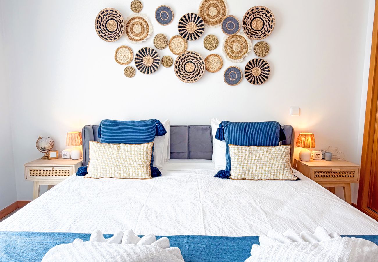 Apartment in Albufeira - OceanView Paradise with Pool and Tennis Court