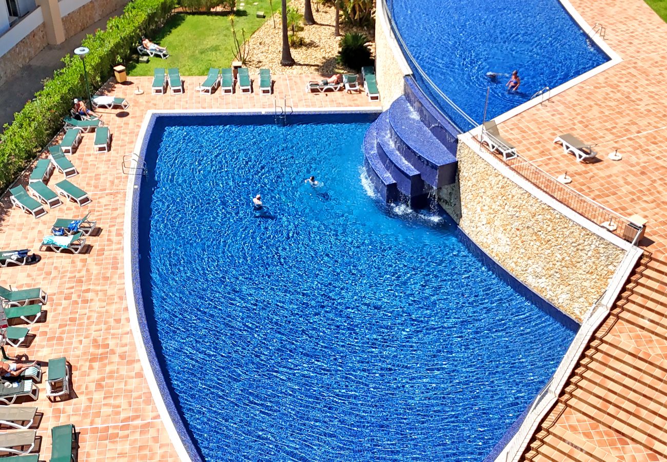 Apartment in Albufeira - OceanView Paradise with Pool and Tennis Court