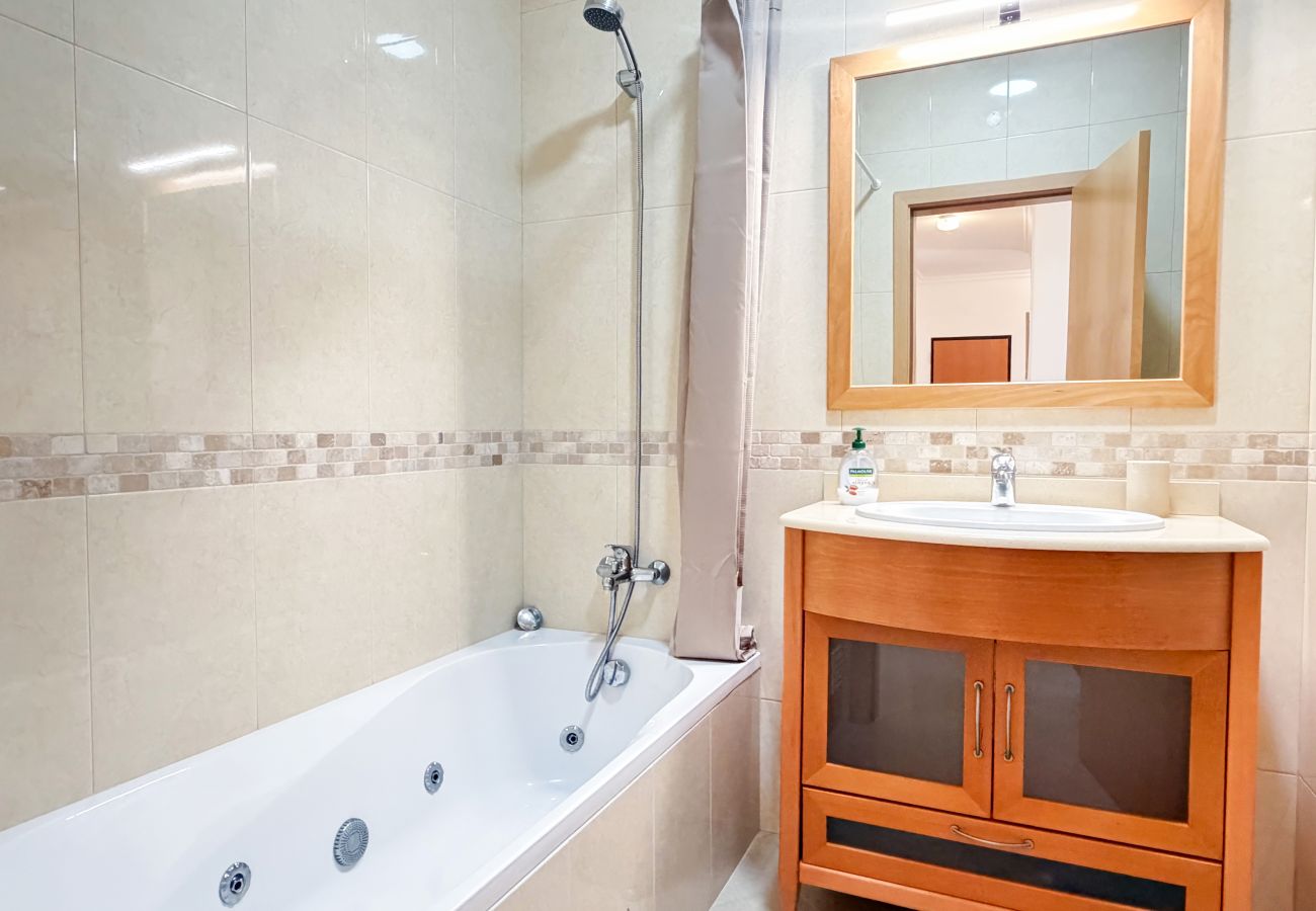 Apartment in Albufeira - AlbufeiraOrada Lovely Ocean&Pool View By BeCherish