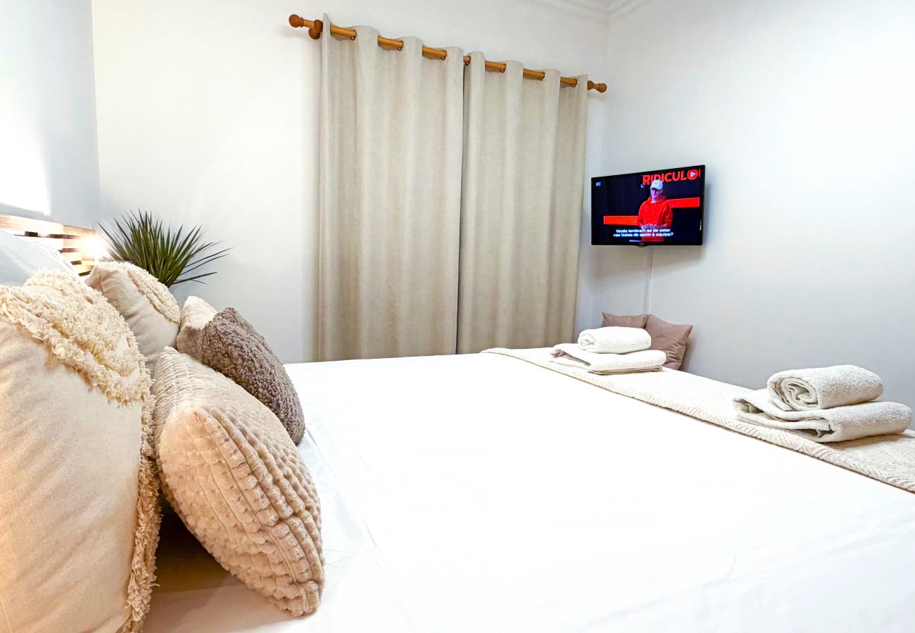 Apartment in Albufeira - AlbufeiraOrada Lovely Ocean&Pool View By BeCherish